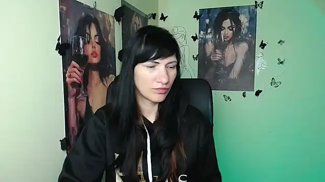 Rosalinda ro online show from May 18, 2026, 5:35 am