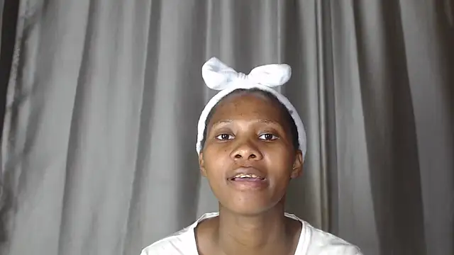 PussyFarrie online show from March 23, 2026, 11:14 am