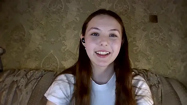 YuniNeko online show from February 9, 2026, 4:55 pm