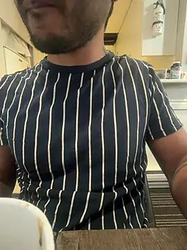 DaggerTie online show from February 4, 2026, 1:39 pm