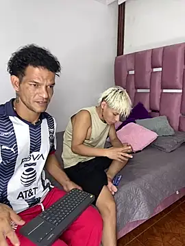 Snapshot of MaxyRyan chatting on February 24, 2026, 12:58 pm MaxyRyan online show from February 24, 2026, 12:58 pm