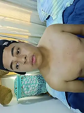 yooko99 online show from February 4, 2026, 10:15 pm