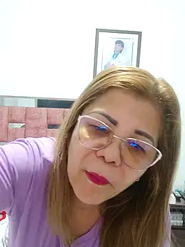 Amberknighte online show from February 6, 2026, 7:50 pm