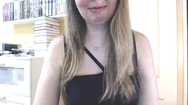 Snapshot of Tasiya chatting on February 23, 2026, 8:06 pm Tasiya online show from February 23, 2026, 8:06 pm