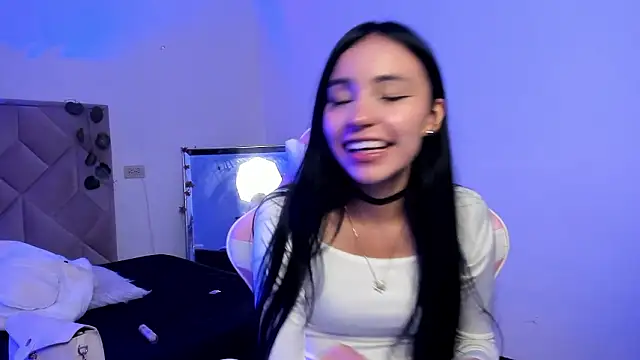 Chloe Miller 2 online show from March 15, 2026, 10:27 pm