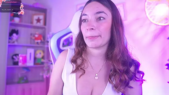 issa monterrey  online show from February 17, 2026, 1:07 pm