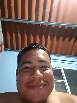 Snapshot of LuzSantoDeEmmanuel chatting on April 14, 2026, 2:39 am LuzSantoDeEmmanuel online show from April 14, 2026, 2:39 am