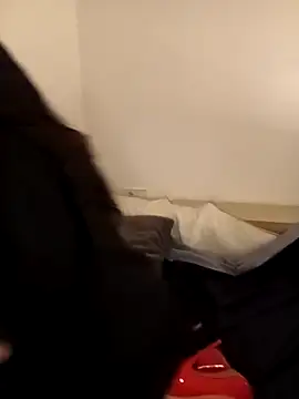 ladiabla66 online show from April 9, 2026, 1:27 am