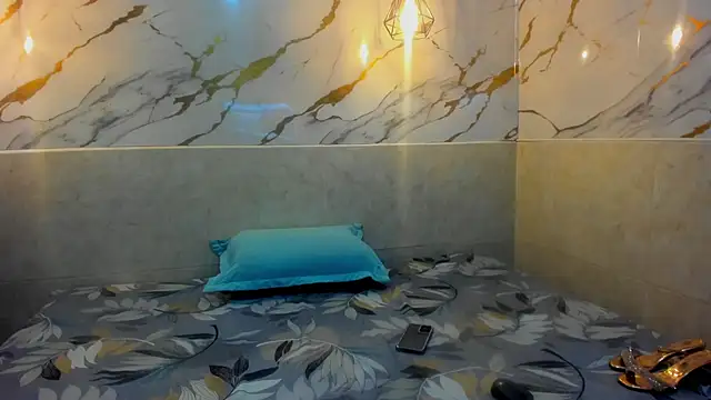  Nadiiaa online show from February 5, 2026, 11:48 am