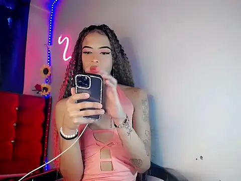 DahliaGill online show from June 16, 2026, 3:14 pm