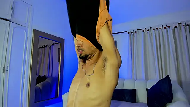 neyder sanz online show from February 10, 2026, 3:54 am