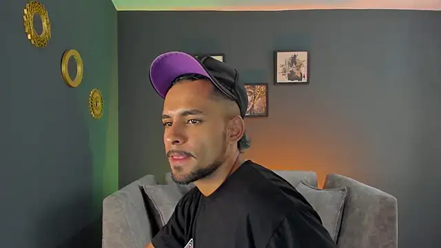 neyder sanz online show from March 4, 2026, 1:17 pm