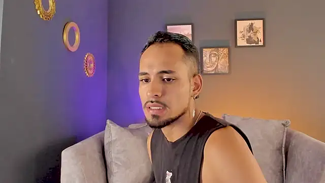 neyder sanz online show from March 13, 2026, 7:42 pm