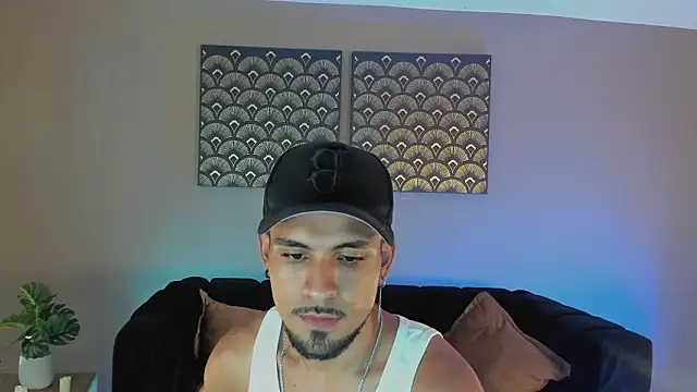 neyder sanz online show from March 18, 2026, 8:23 pm