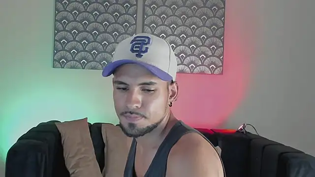 neyder sanz online show from March 19, 2026, 8:24 pm