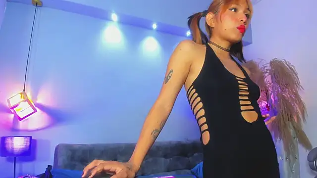 Wildkiitty online show from May 6, 2026, 4:08 am