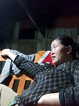 Snapshot of bongtuyet11 chatting on March 21, 2026, 11:48 am bongtuyet11 online show from March 21, 2026, 11:48 am