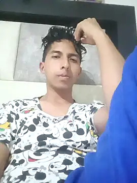 Guardsex12 online show from February 4, 2026, 3:12 am