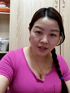 Jennie dogy online show from April 28, 2026, 2:27 am