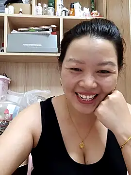Jennie dogy online show from August 4, 2026, 2:04 am