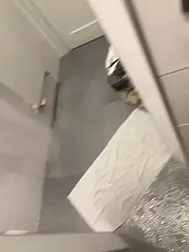 Snapshot of jayonhard chatting on April 13, 2026, 3:06 pm jayonhard online show from April 13, 2026, 3:06 pm