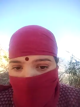 Hotty Priyaji online show from February 5, 2026, 7:24 am