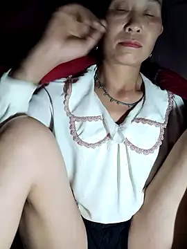 witch-xx online show from March 29, 2026, 7:36 pm