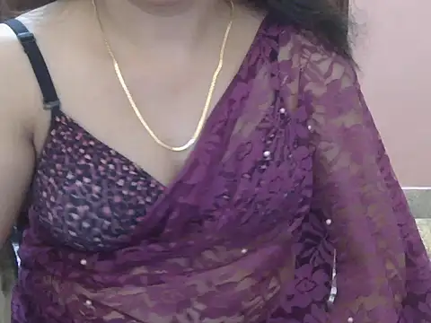Cute Sheetal online show from March 23, 2026, 12:31 pm