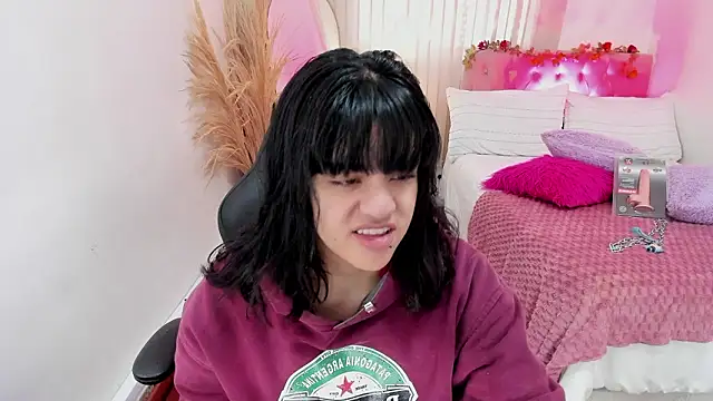 Snapshot of Nahemot_sadish chatting on March 21, 2026, 12:10 pm Nahemot sadish online show from March 21, 2026, 12:10 pm