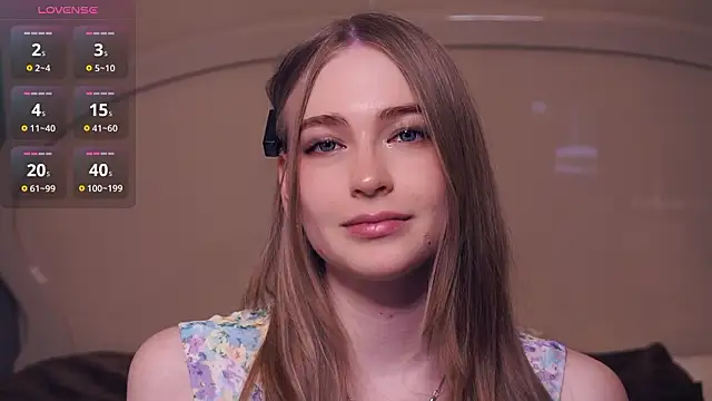 Snapshot of RowenaIanniello chatting on March 15, 2026, 12:33 pm RowenaIanniello online show from March 15, 2026, 12:33 pm