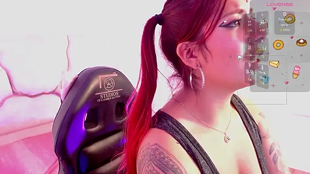 Snapshot of Sashaa_tay chatting on February 18, 2026, 7:10 pm Sashaa tay online show from February 18, 2026, 7:10 pm