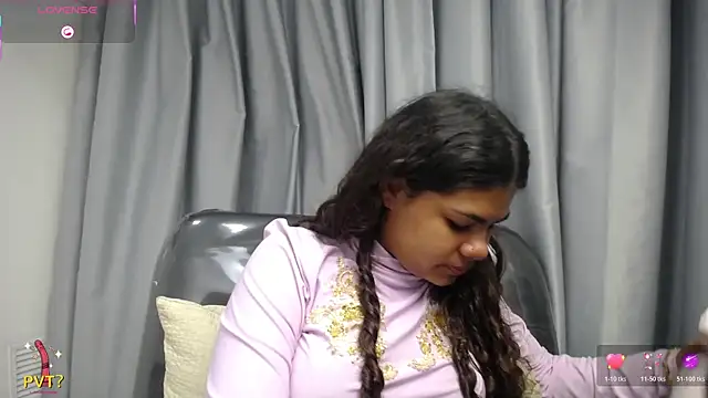 yaazhinii online show from May 4, 2026, 11:39 am