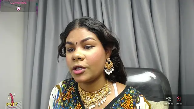 yaazhinii online show from May 6, 2026, 11:48 am