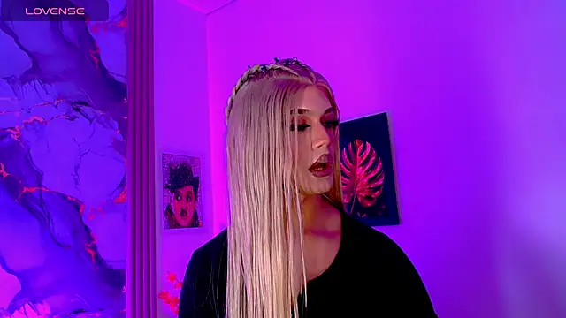 Aranza Dollts online show from June 11, 2026, 7:34 pm