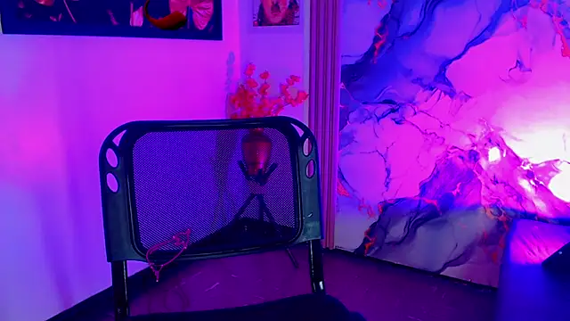 Aranza Dollts online show from July 27, 2026, 7:32 pm