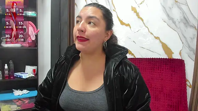 lexyy24 online show from May 19, 2026, 9:59 am