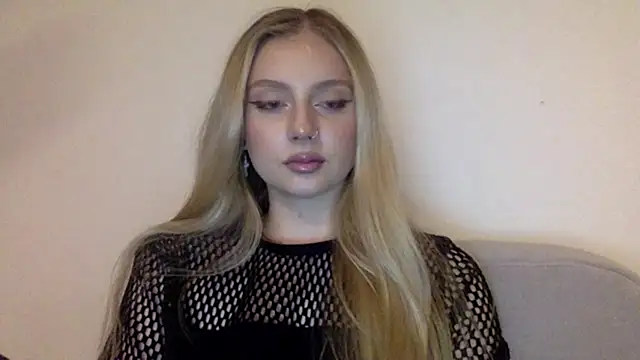 MayaWetDream online show from February 25, 2026, 8:40 pm