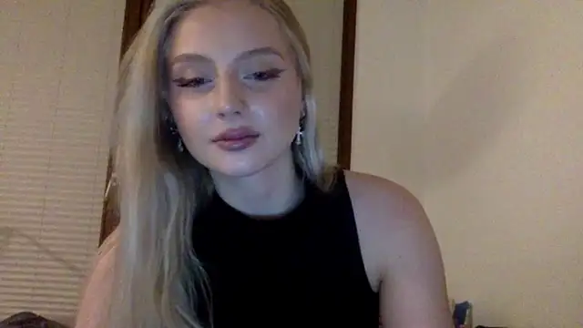 MayaWetDream online show from March 19, 2026, 8:57 pm