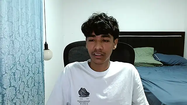 Pedestal diamant online show from March 11, 2026, 11:55 pm