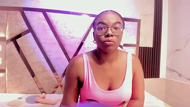 Snapshot of salem_rosee chatting on March 27, 2026, 1:44 am salem rosee online show from March 27, 2026, 1:44 am