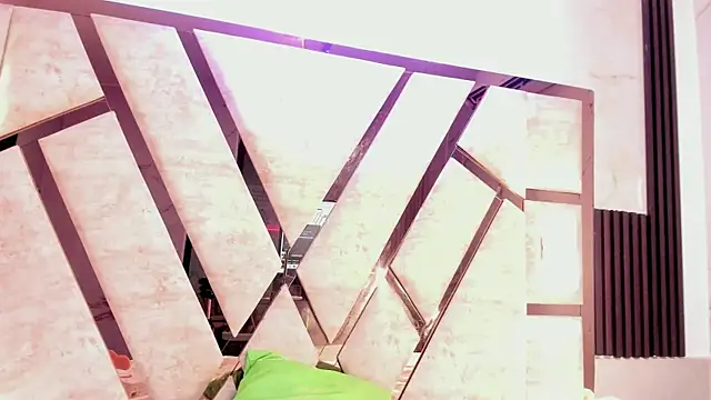 Snapshot of salem_rosee chatting on March 27, 2026, 8:26 am salem rosee online show from March 27, 2026, 8:26 am