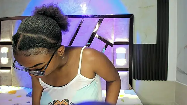 Snapshot of salem_rosee chatting on April 1, 2026, 1:50 am salem rosee online show from April 1, 2026, 1:50 am