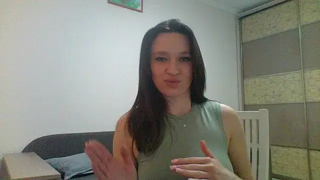 LilitTXX online show from April 14, 2026, 7:58 am