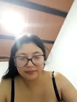 Dahlia-Rose online show from March 8, 2026, 1:48 pm