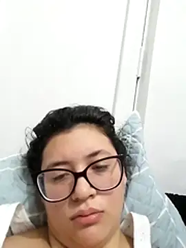 Dahlia-Rose online show from March 28, 2026, 6:13 am