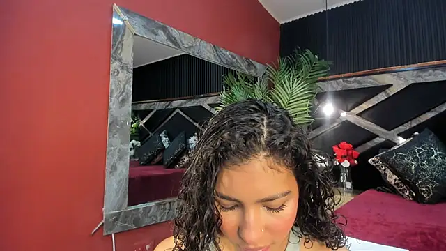 CharlotteMein online show from March 31, 2026, 11:54 am