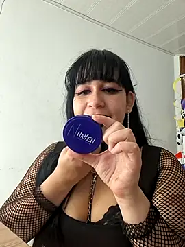 valen ros online show from June 17, 2026, 6:27 am