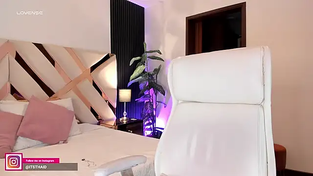 Snapshot of missthailand_ chatting on April 1, 2026, 10:29 pm missthailand online show from April 1, 2026, 10:29 pm