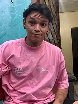 Snapshot of seucasal chatting on February 20, 2026, 9:48 pm seucasal online show from February 20, 2026, 9:48 pm