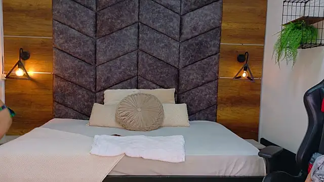 Snapshot of FernandaBrown__ chatting on March 3, 2026, 7:42 pm FernandaBrown online show from March 3, 2026, 7:42 pm